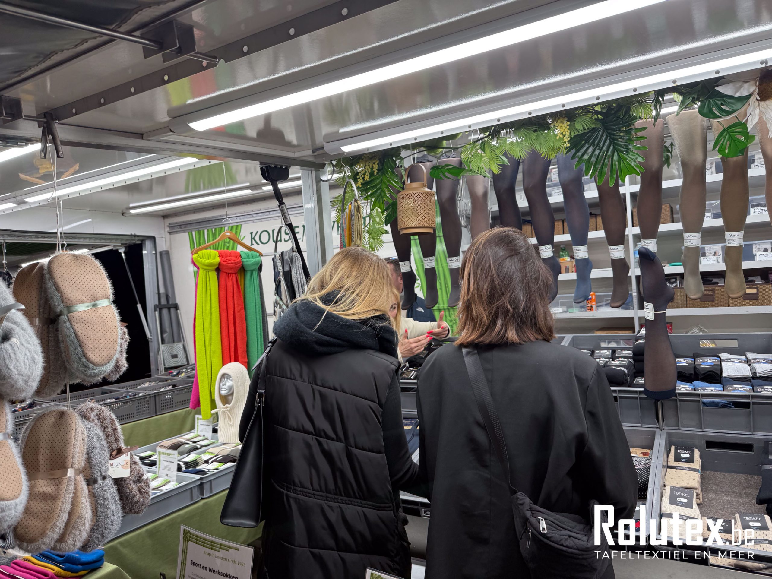 Rolutex Cosy Shopping-64