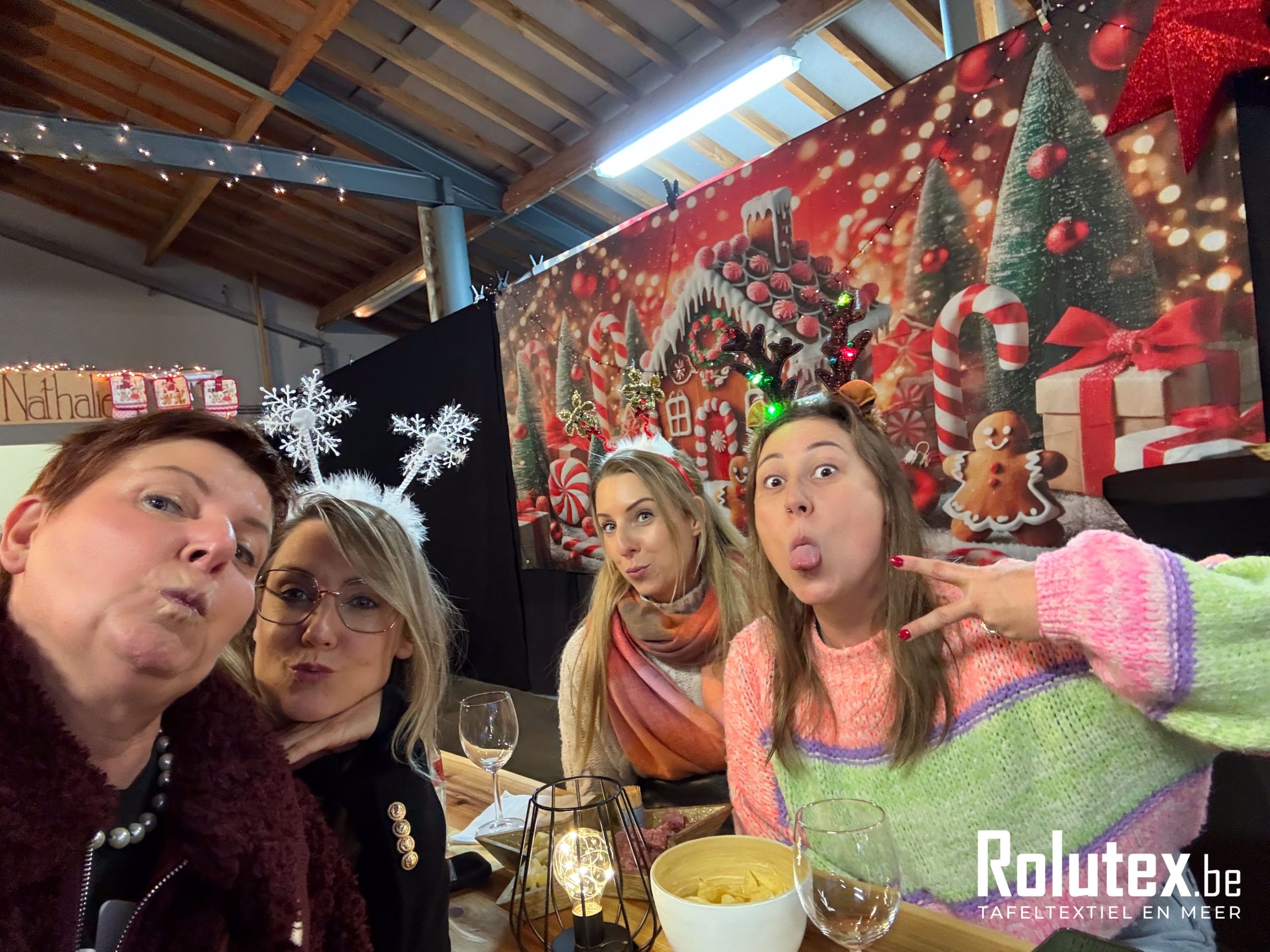 Rolutex Cosy Shopping-8